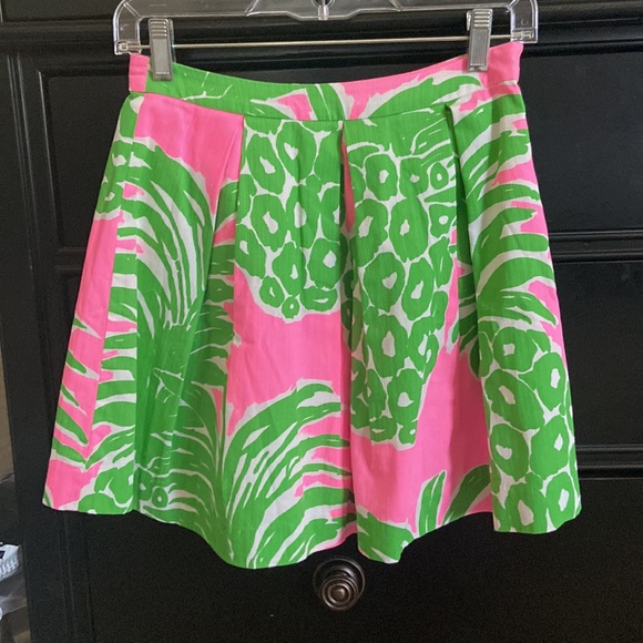 Lilly Pulitzer Parfait Crop Top and Skirt Set in Pink Pout Flamenco (Pineapple) - Picture 4 of 6